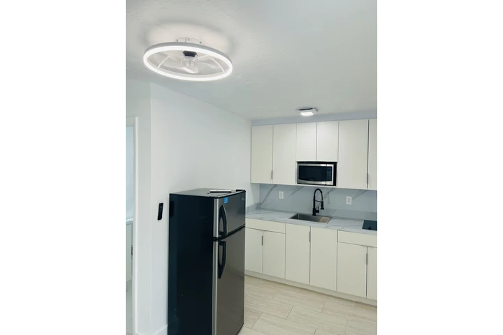$1700 : RENTO EFFICIENCY NUEVO image 10