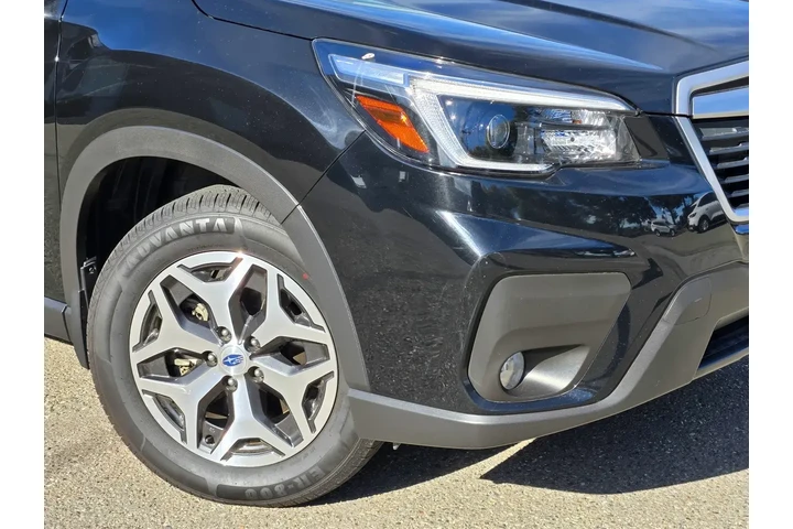 $23888 : Subaru Forester 2021 AWD Pre image 9