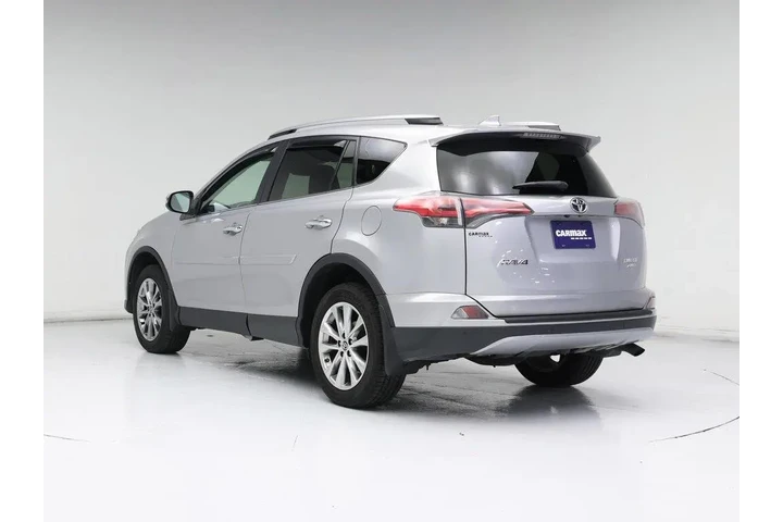 $23998 : Toyota RAV4 2017 AWD Limited image 2