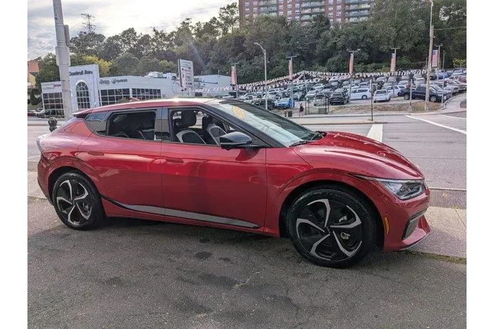 $32900 : Kia EV6 2024 AWD GT-Line 4dr image 5