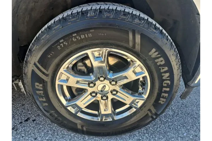 $32685 : Ford F-150 2021 4x4 XL 4dr S image 9