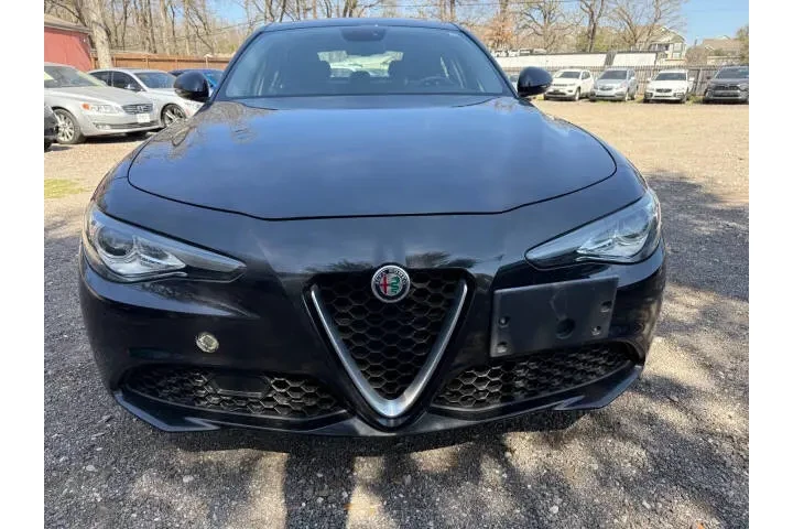 $12995 : 2018 Alfa Romeo Giulia Base image 2