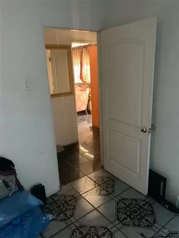 $900 : CUARTO EN RENTA- ROOM FOR RENT image 6