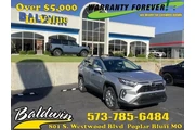 $29500 : Toyota RAV4 2022 AWD XLE Pre thumbnail