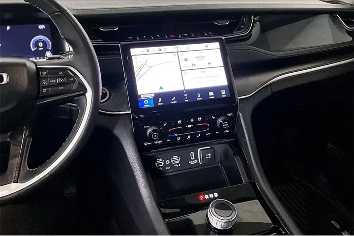 $32641 : Jeep Grand Cherokee L 2023 4 image 6