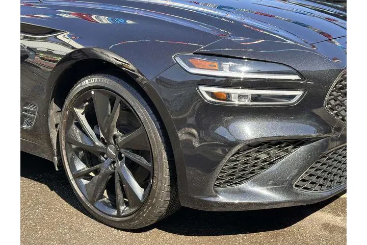 $25659 : Genesis G70 2023 2.0T 4dr Se image 9