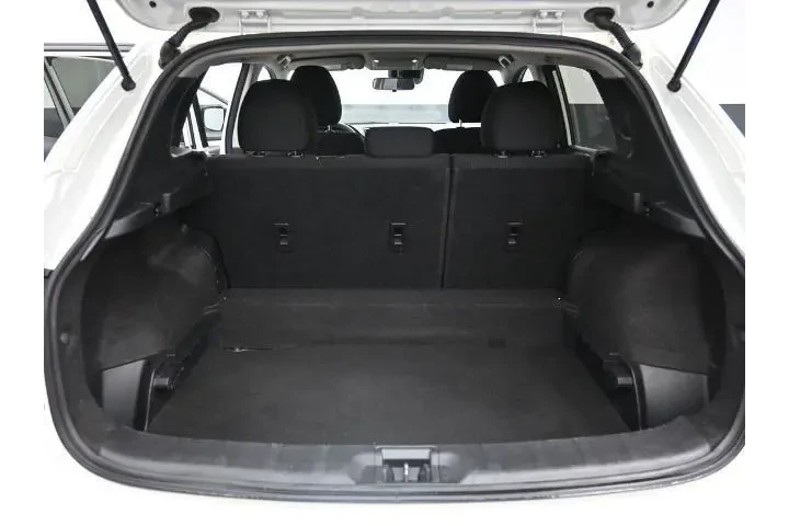 $15991 : Nissan Rogue Sport 2020 S 4d image 2