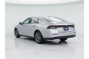 $27998 : Honda Accord 2024 EX 4dr Sed thumbnail