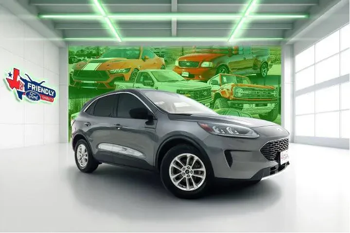 $16581 : Ford Escape 2022 SE 4dr SUV image 1