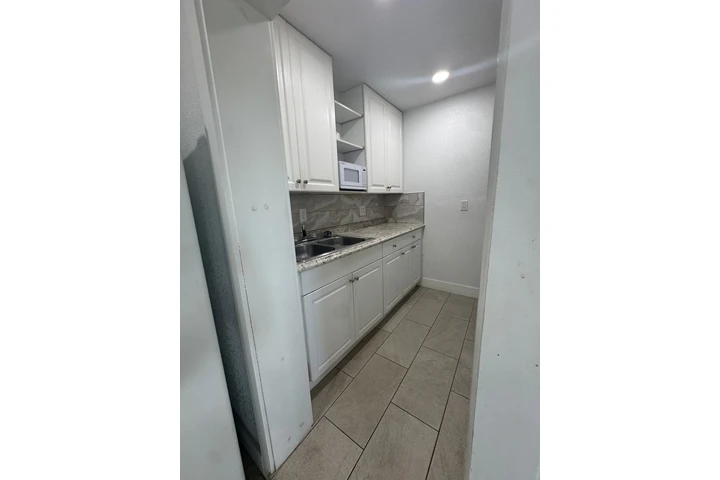 $1650 : Efficiency image 5