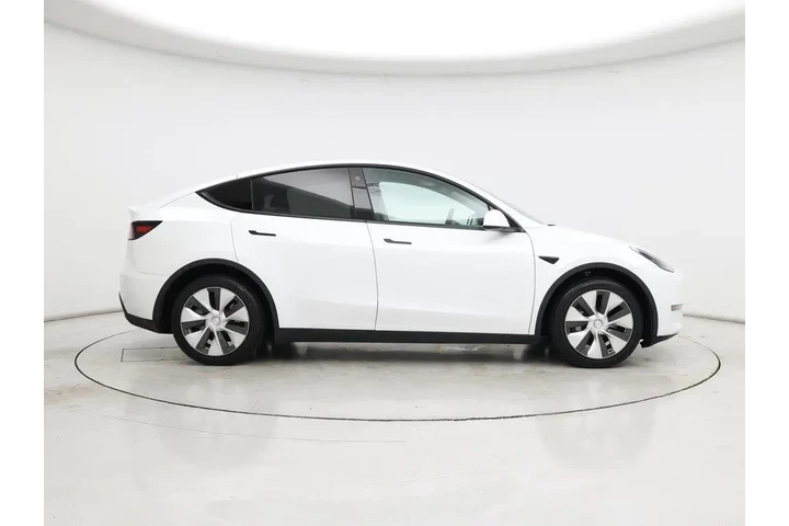 $31998 : Tesla Model Y 2022 AWD Long image 7
