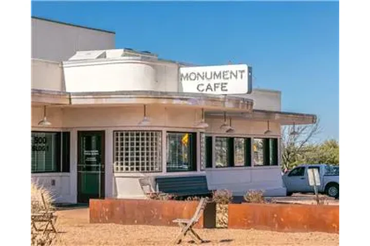 $1739 : Rental property with 3 bedro image 1