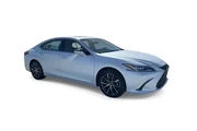 $38788 : Lexus ES 350 2023 4dr Sedan thumbnail