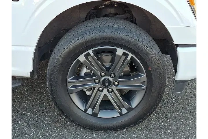 $39997 : Ford F-150 2023 4x4 XLT 4dr image 8