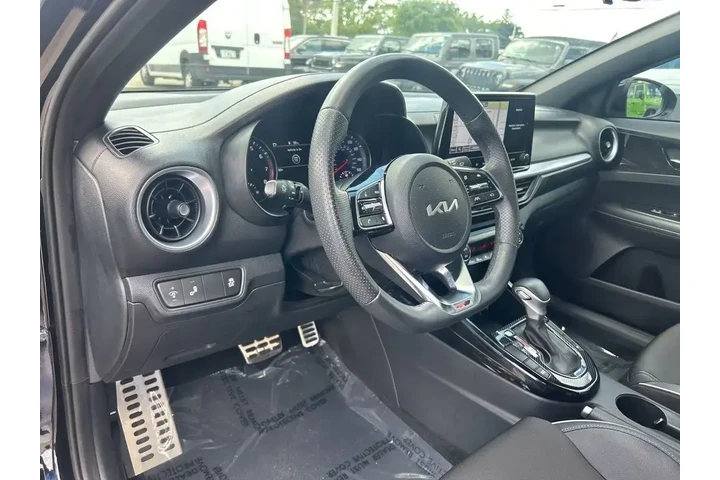 $21810 : Kia Forte 2023 GT-Line 4dr S image 10