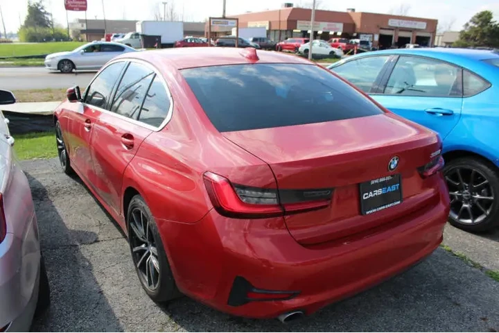 2019 BMW 3 Series 330i image 5
