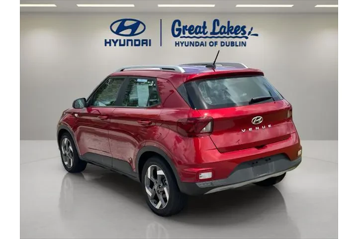 $19366 : Hyundai VENUE 2024 Limited 4 image 1