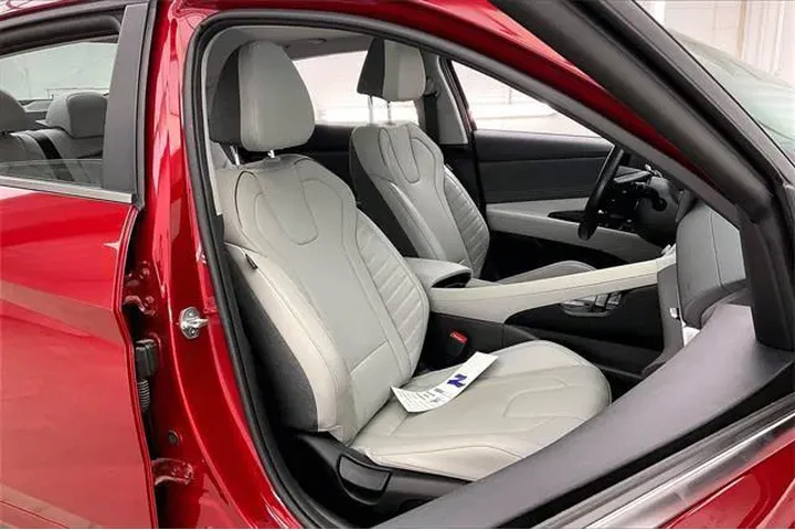 $20990 : Hyundai ELANTRA 2023 Limited image 7