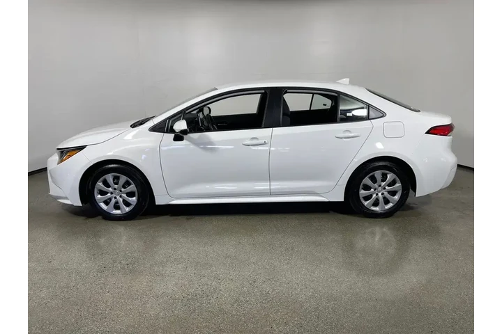 $22998 : Toyota Corolla 2021 LE 4dr S image 6