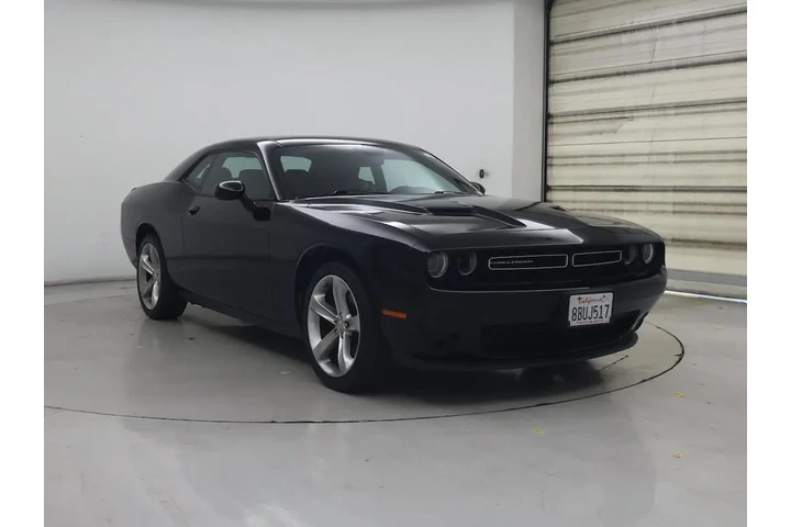 $15998 : Dodge Challenger 2015 SXT 2d image 1
