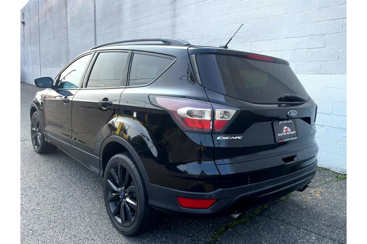 $11484 : 2017 Escape Titanium 4WD image 4