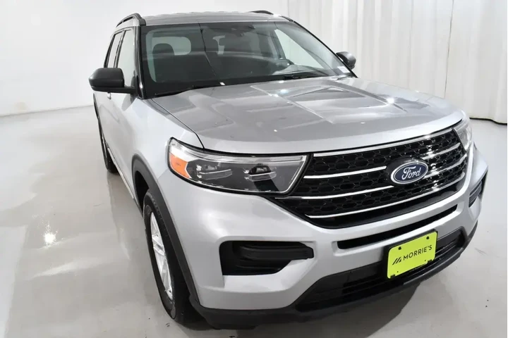 $27955 : Ford Explorer 2022 AWD XLT 4 image 4