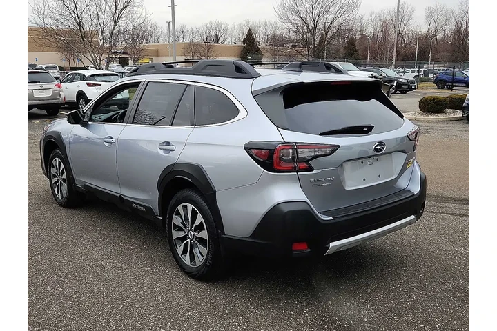 $26986 : Subaru Outback 2023 AWD Limi image 4