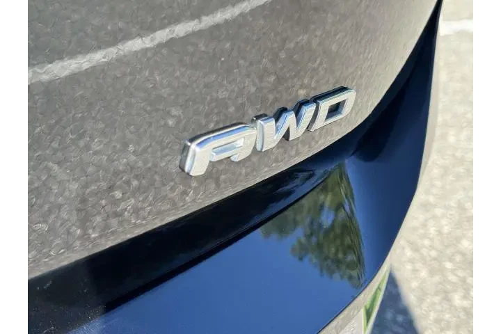 $24500 : GMC Terrain 2023 AWD SLT 4dr image 8