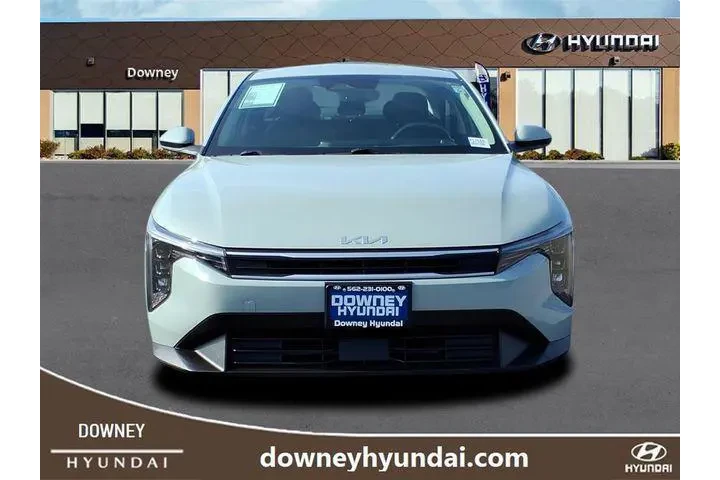 $21823 : Kia K4 2025 LXS 4dr Sedan image 2