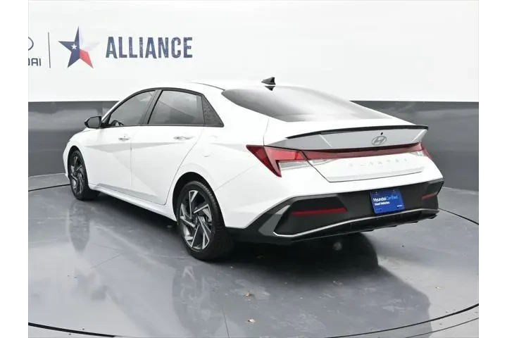 $20138 : Hyundai ELANTRA 2025 SEL Spo image 5