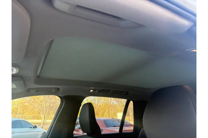 $16950 : 2019 XC90 T6 Momentum image 9