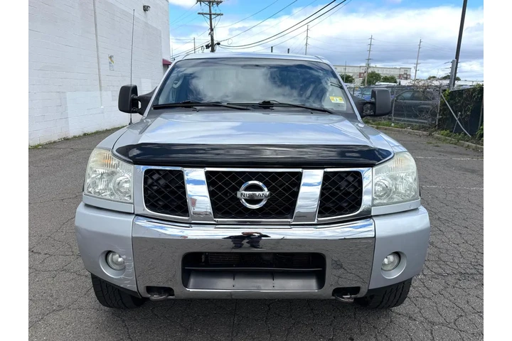 $8495 : 2004 Titan LE King Cab 4WD image 9