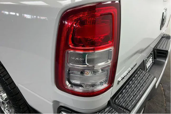 $36000 : Ram 2500 2019 4x4 Big Horn 4 image 9