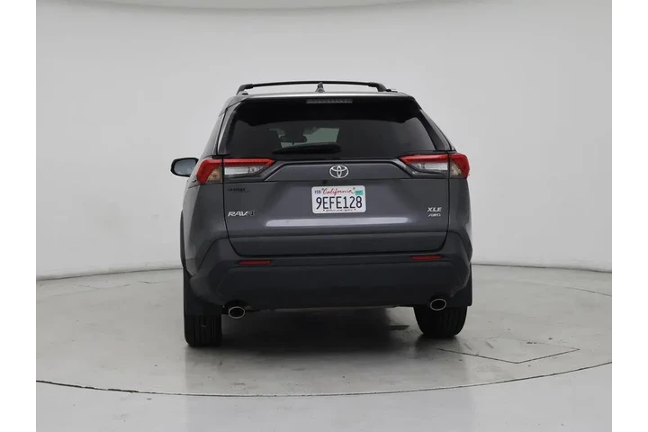 $31998 : Toyota RAV4 2022 AWD XLE Pre image 6