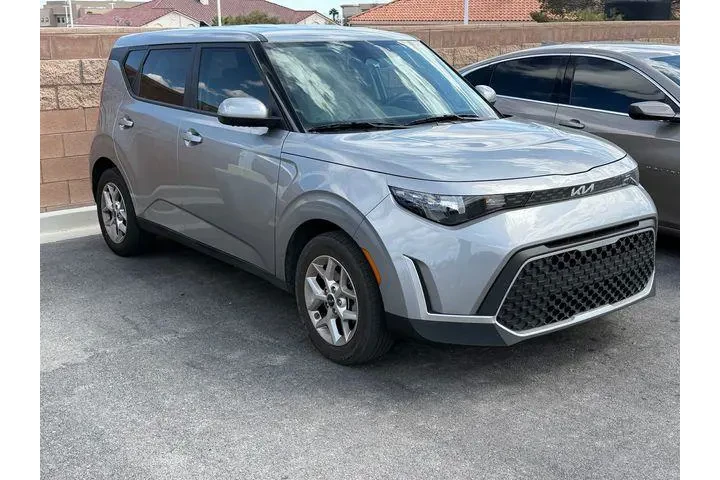 $18588 : Kia Soul 2025 LX 4dr Crossov image 5