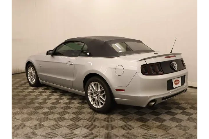 $15995 : Ford Mustang 2013 V6 Premium image 7