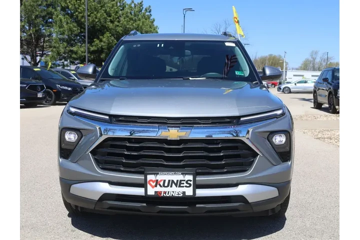 $23177 : Chevrolet Trailblazer 2025 L image 3