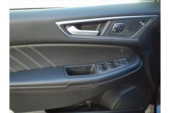 $37856 : Ford Edge 2024 AWD ST 4dr SU image 6