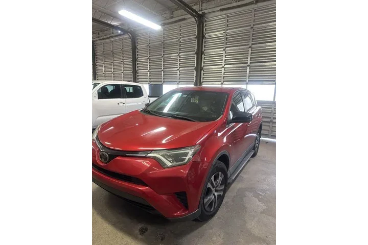 $15990 : Toyota RAV4 2017 LE 4dr SUV image 2