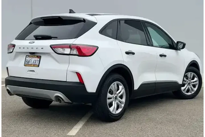 $17950 : Ford Escape 2022 S 4dr SUV image 4