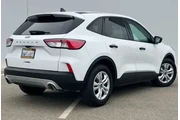$17950 : Ford Escape 2022 S 4dr SUV thumbnail