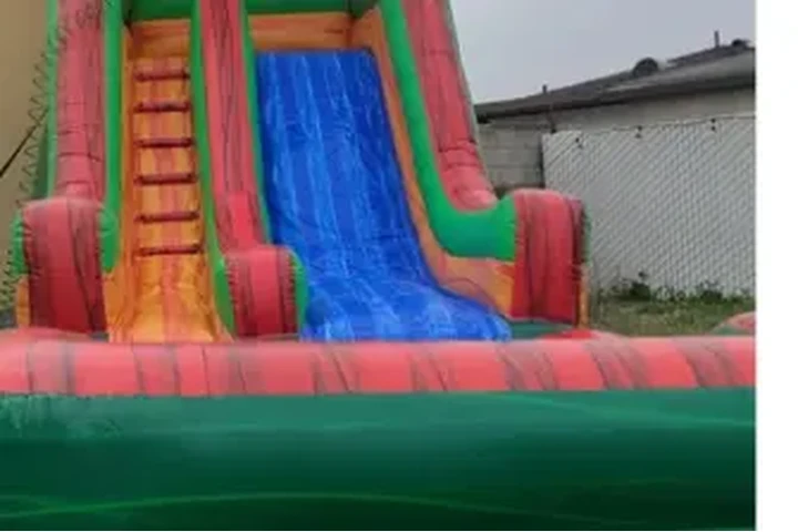 JUMPER'S image 5