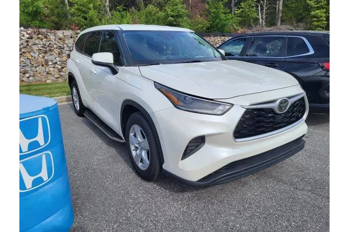 $29450 : Toyota Highlander 2021 L 4dr image 3
