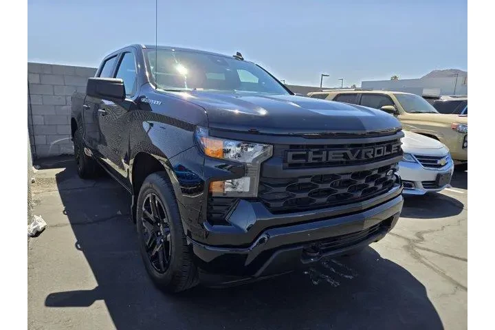 $32592 : Chevrolet Silverado 1500 202 image 1