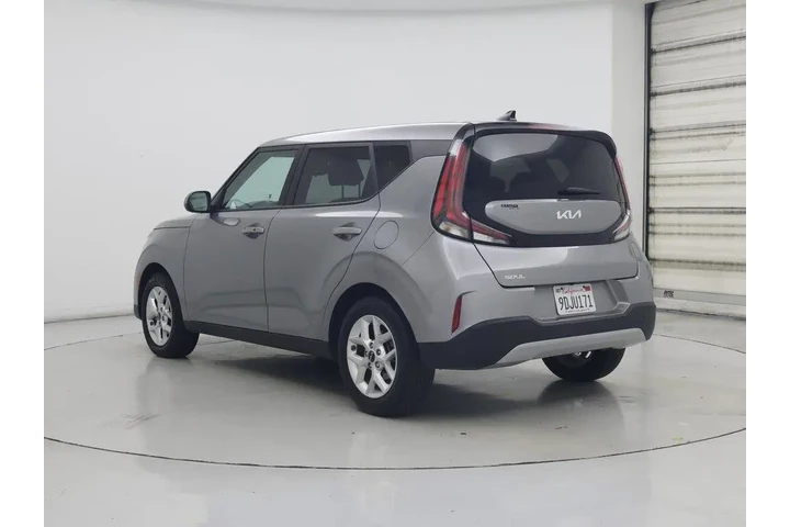 $19998 : Kia Soul 2023 S 4dr Crossove image 2