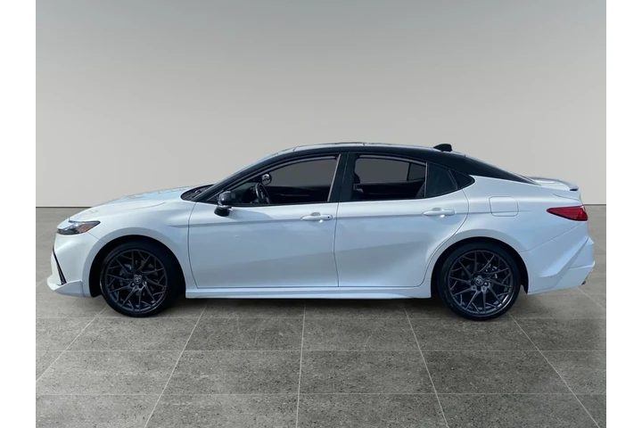 $35215 : Toyota Camry 2025 image 2