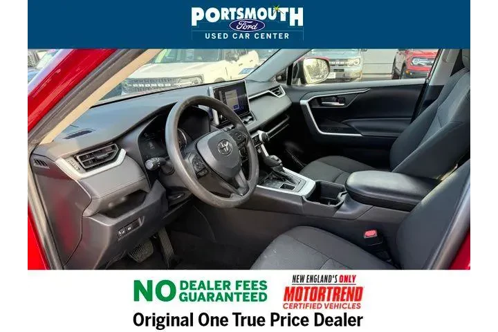 $28995 : Toyota RAV4 2023 AWD XLE 4dr image 4