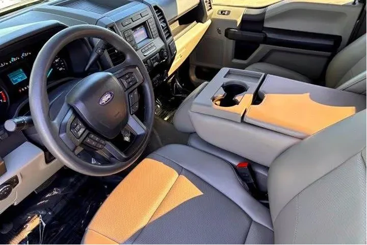 $39977 : Ford F-350 Super Duty 2022 4 image 8