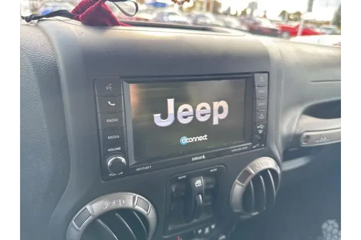 $18129 : Jeep Wrangler JK Unlimited 2 image 5