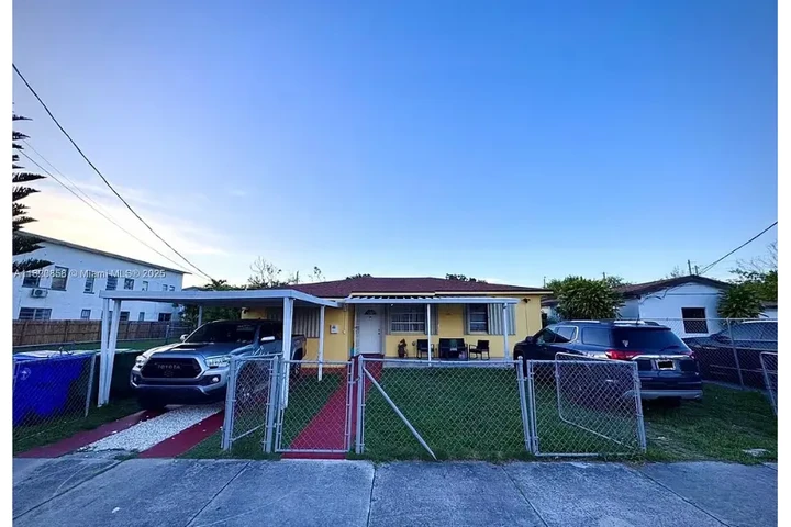 $1300 : For Rent in Miami Florida image 5